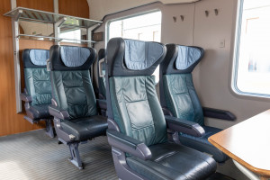 R2884-007.jpg